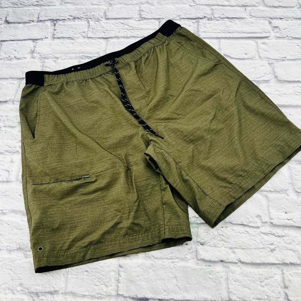 Columbia Mens Size L Olive Green Outdoor Cargo Shorts Zip Pocket Drawstring